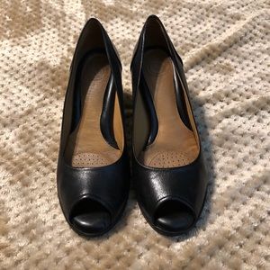 Nurture Black Leather Peep Toe Pumps